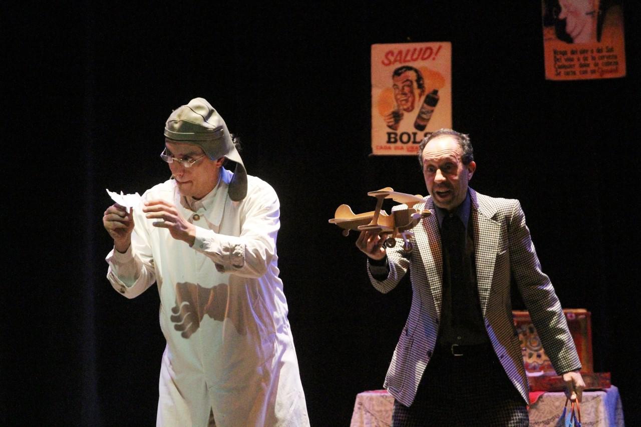 LH, Ciclo de Teatro, Aeroplano