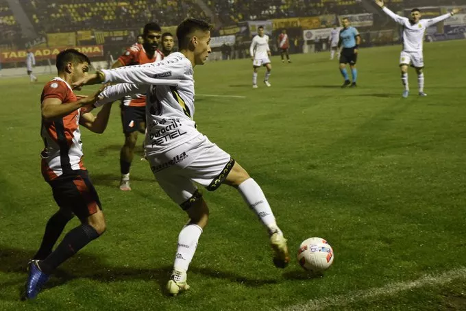 Ascenso, Almirante Brown 2- Maipú 1