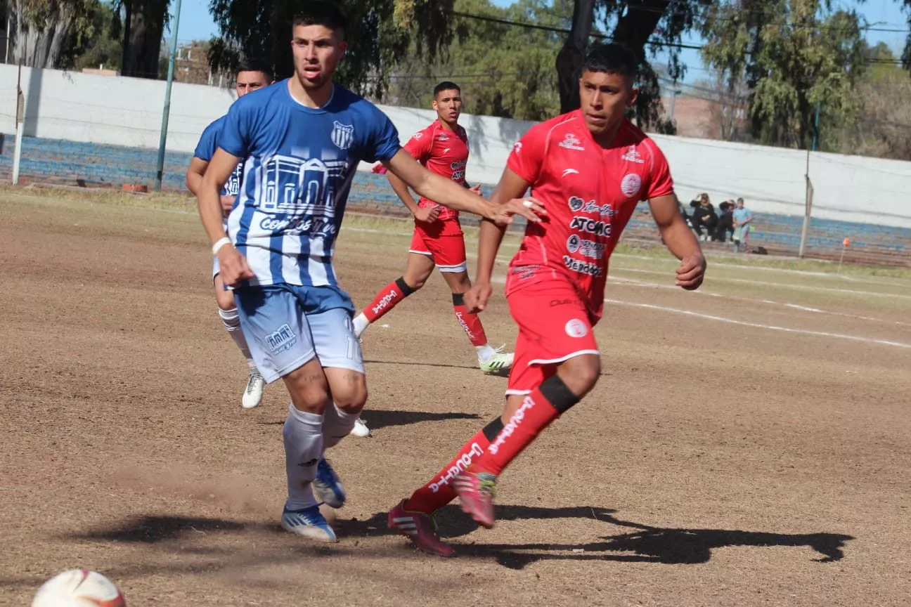 Liga Mendocina, Municipal 1- Huracán 2