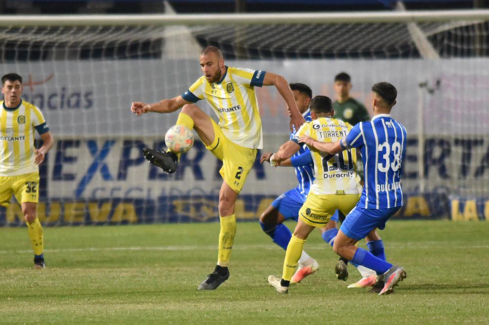 Futbol, el Tomba le ganó al Canalla 2 a 1