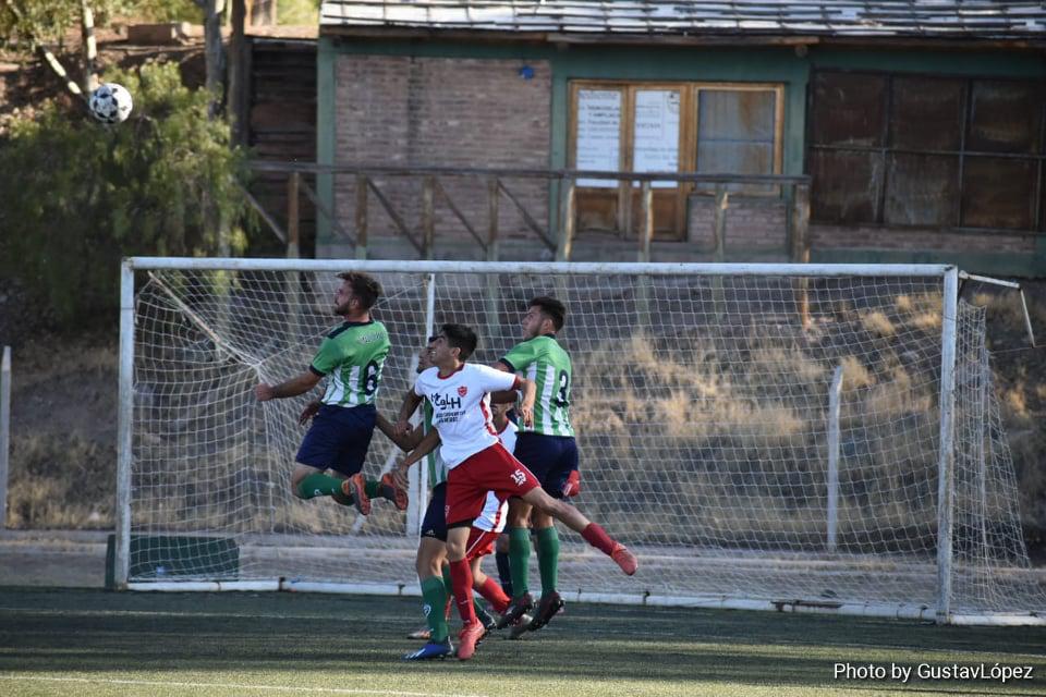 Liga mendocina, UNCuyo 2- Algarrobal 1