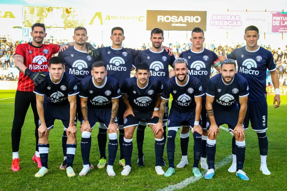 Primera Nacional, Independiente Rivadvia, cancha Racing (Cba)