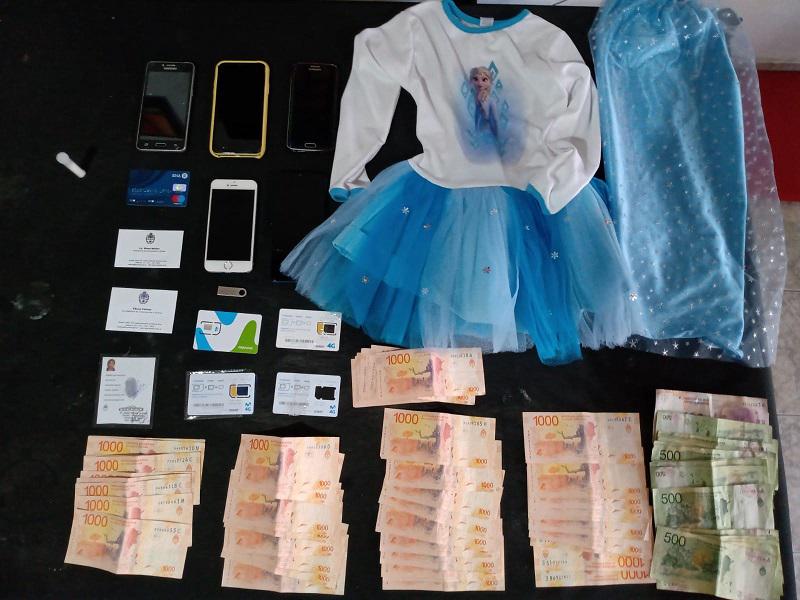 tutus dinero mujer estafa