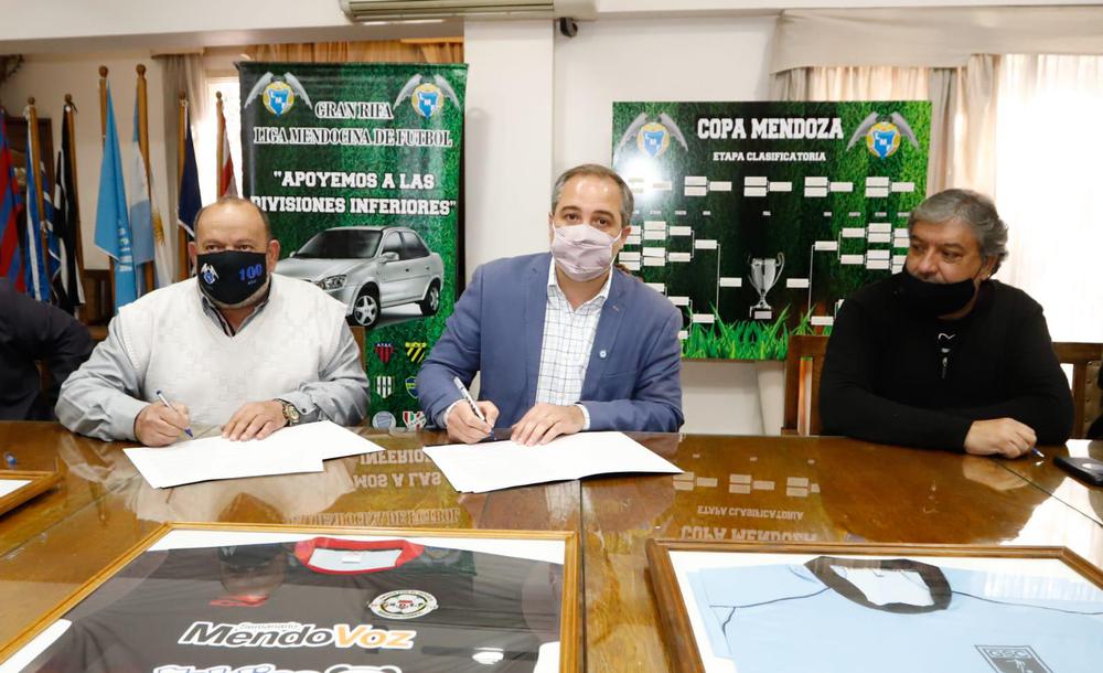 Maipú, la comuna pagará las planillas de la Liga