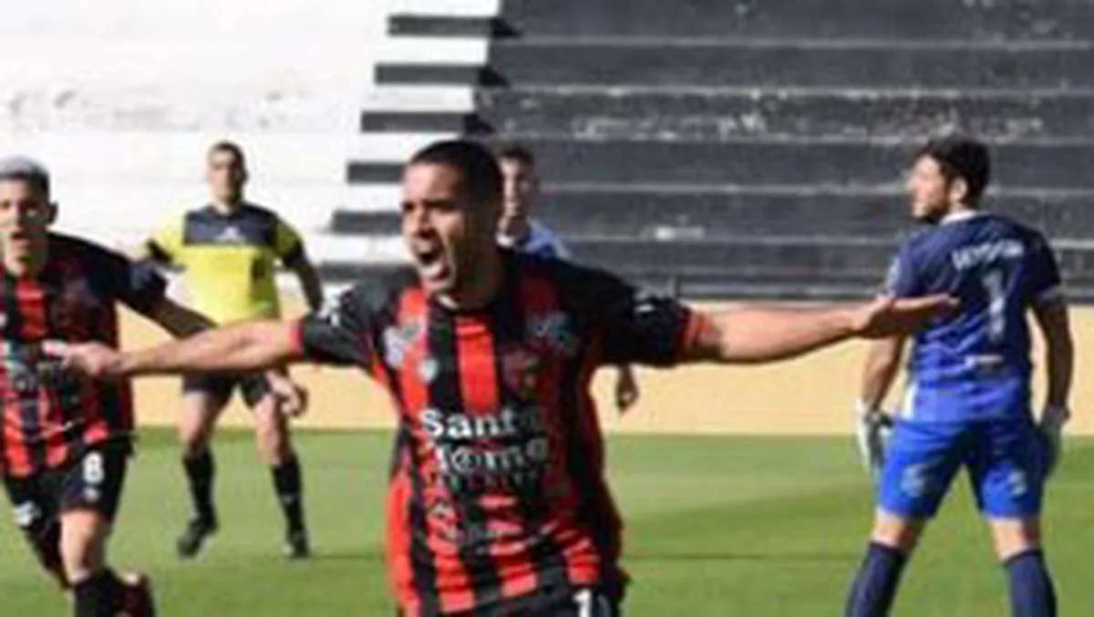 Liga Mendocina, Fadep 4- Luzuriaga 0 en la final