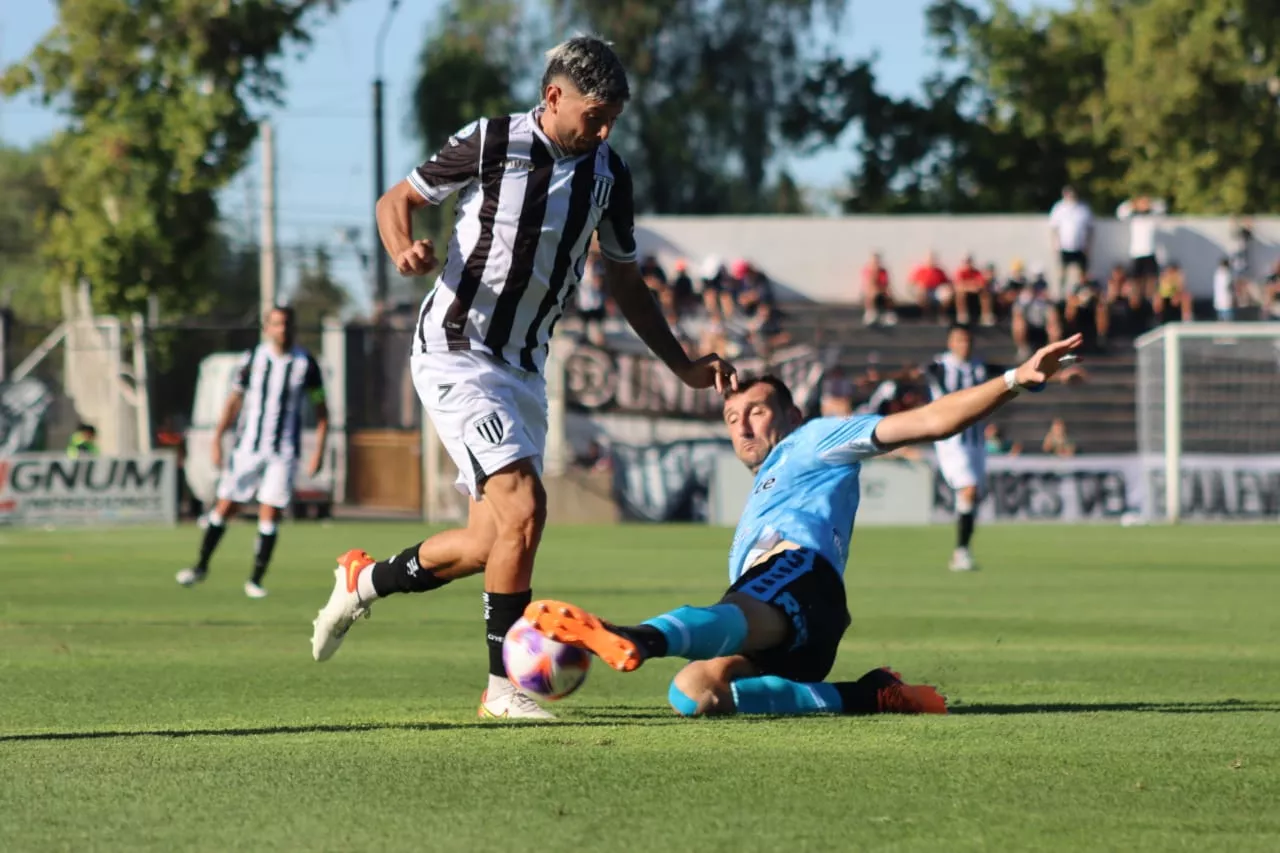B Nacional, GyE 1- Defensores Unidos de Zárate 1
