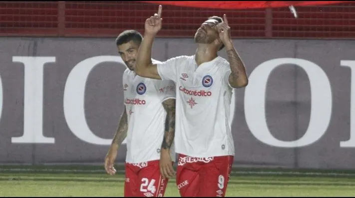 Argentinos Jrs, gol de Gabriel Gomez