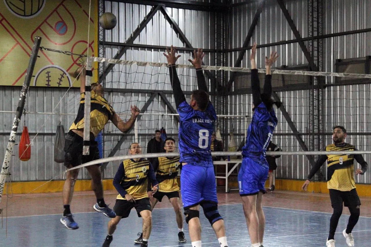 Voley, Luján B 3- Palmira 0