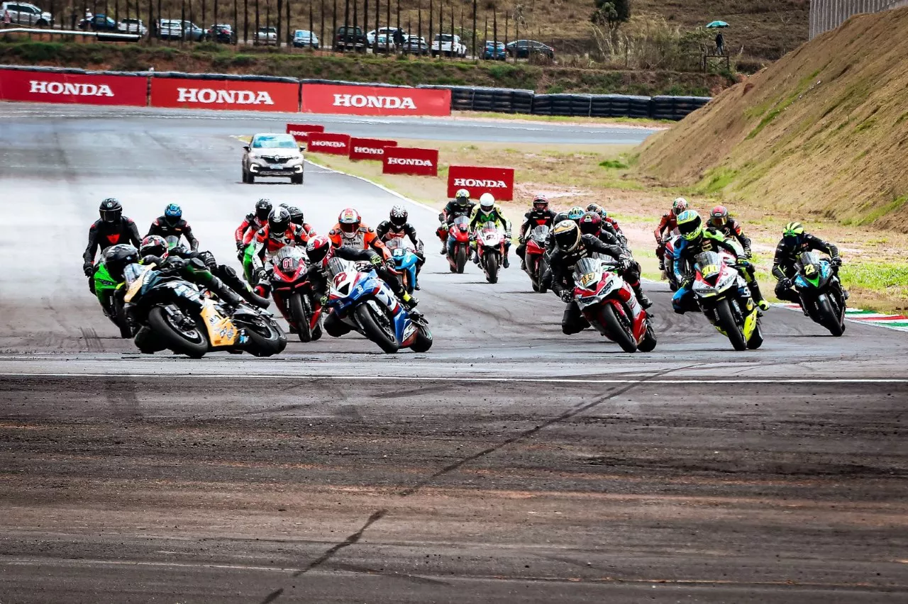 Superbike, Pandolfino ganó en Potenza