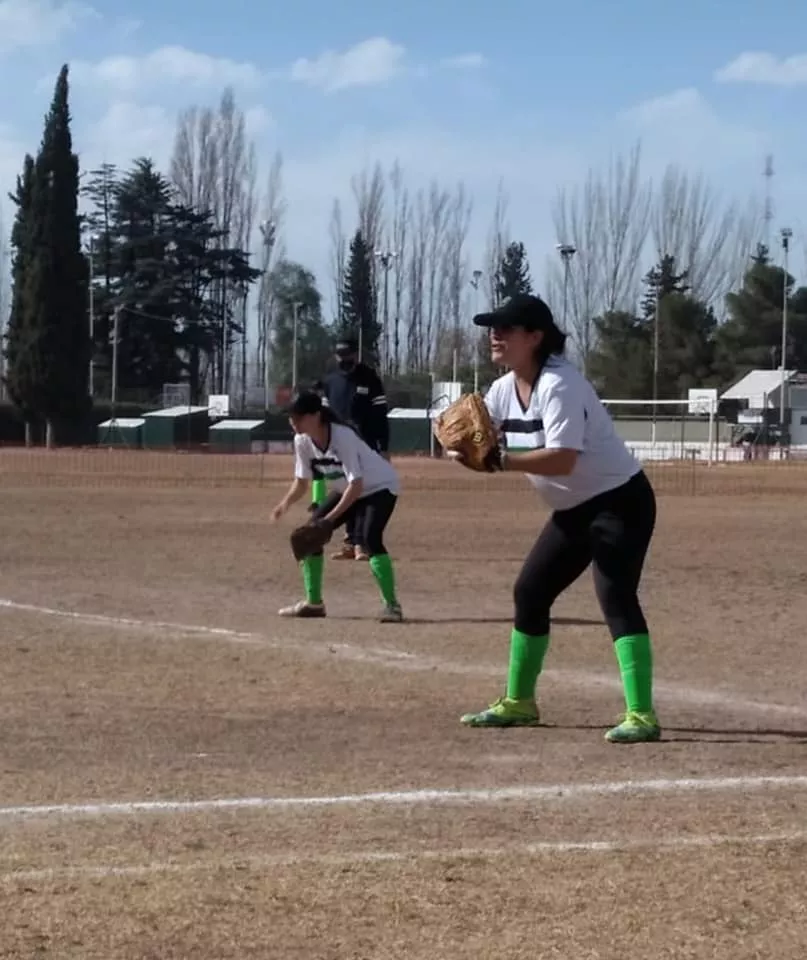 Softbol, Banco Mendoza damas