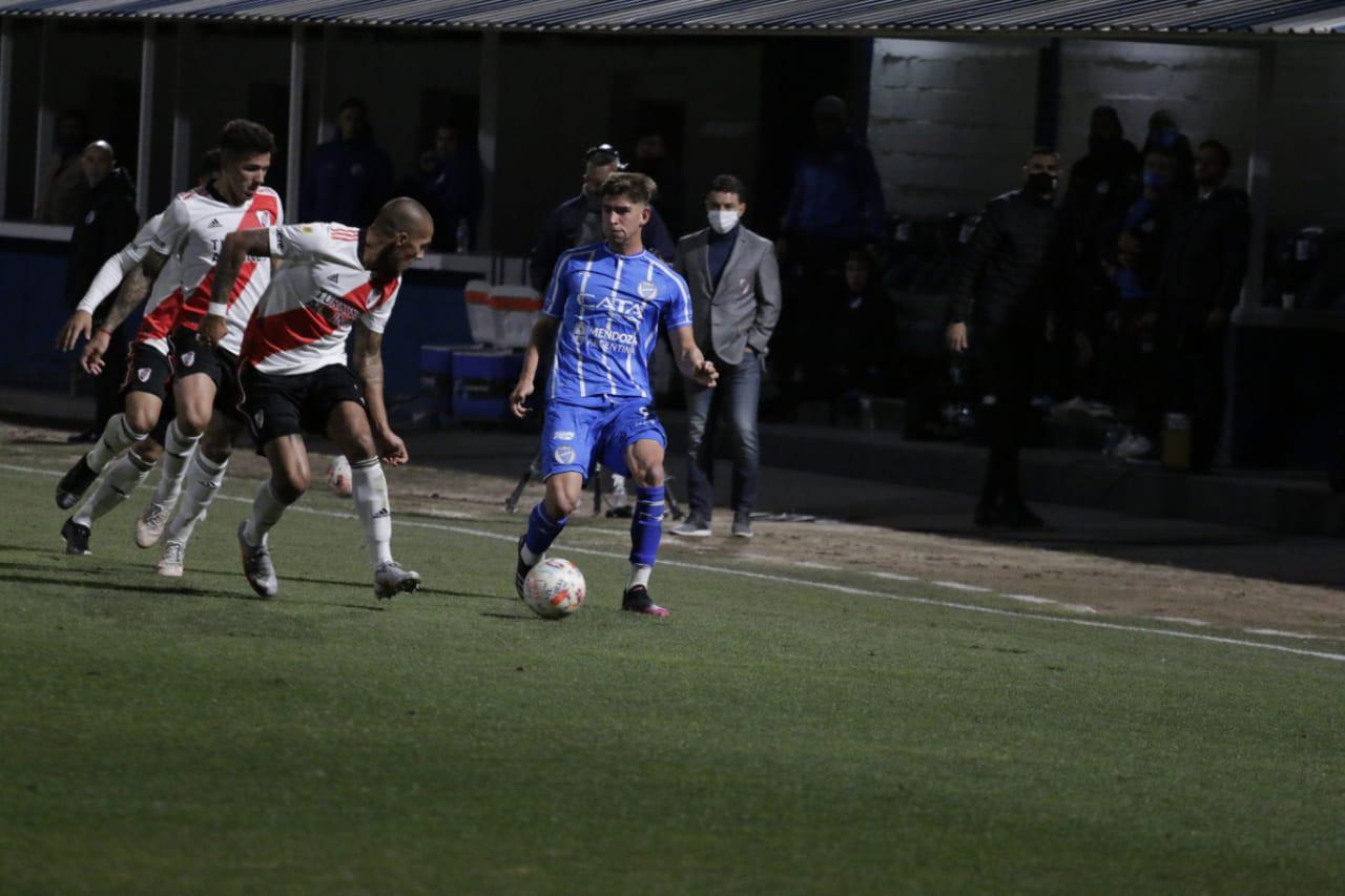 Futbol de Primera, Godoy Cruz 2- River 1