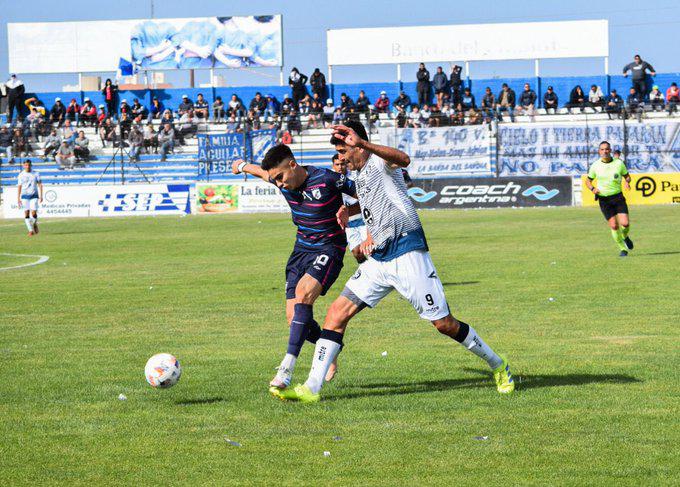 Primera  Nacional, G. Brown 0- Independiente Rivadavia 2