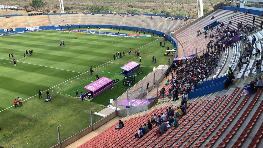 Copa Argentina, antes del viento y la lluvia en La Punta