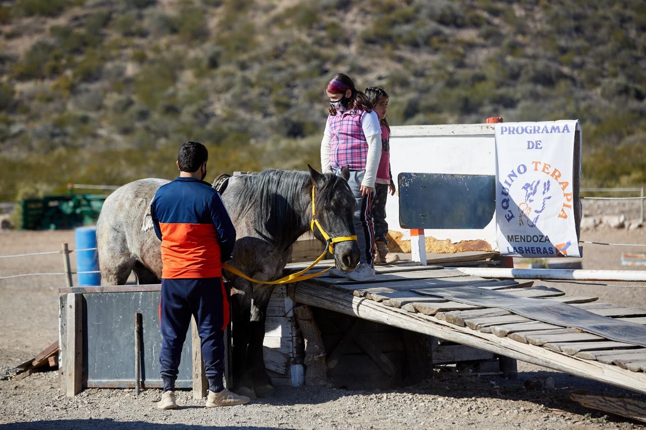 Las Heras, Equinoterapia
