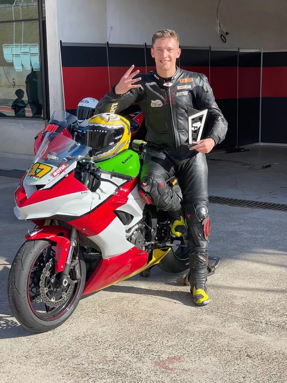 Superbike, Franco Pandolfino, piloto lasherino