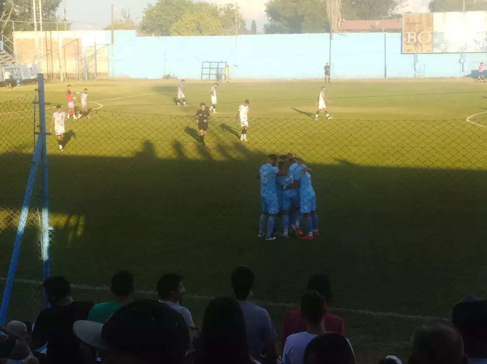 Regional, Gutierrez goleó a FADEP foto JVC Sports