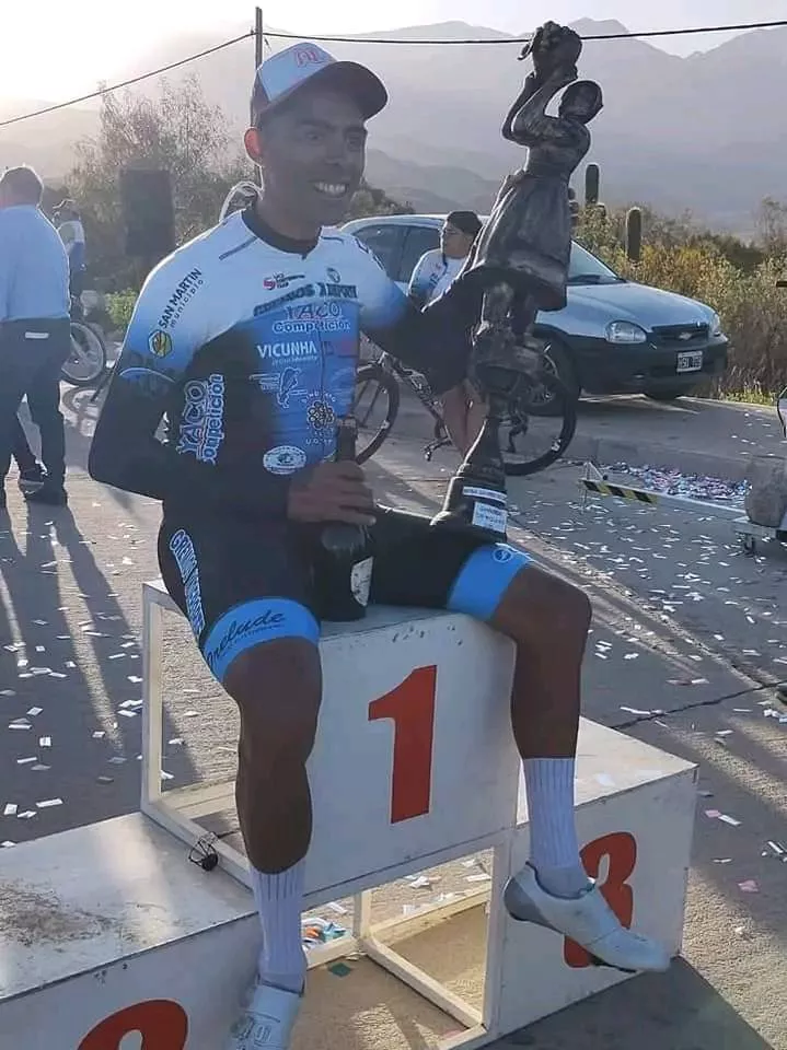 Ciclismo, podio en La Rioja