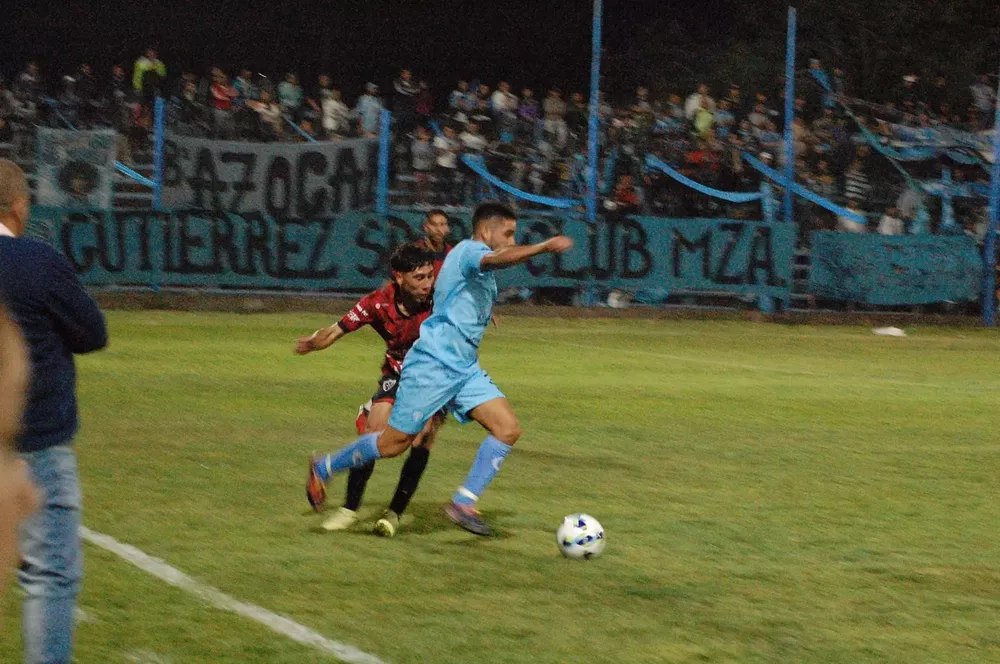 Regional, Gutierrez 4- Luján 0