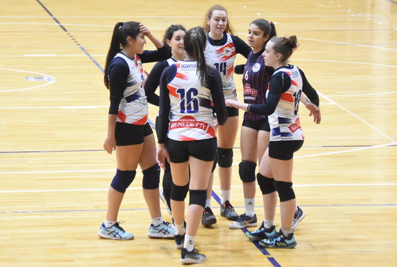 Voley femenino, Mendoza de Regatas