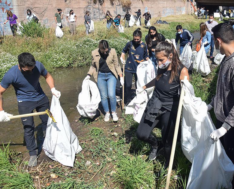 limpieza-zanjon-frias