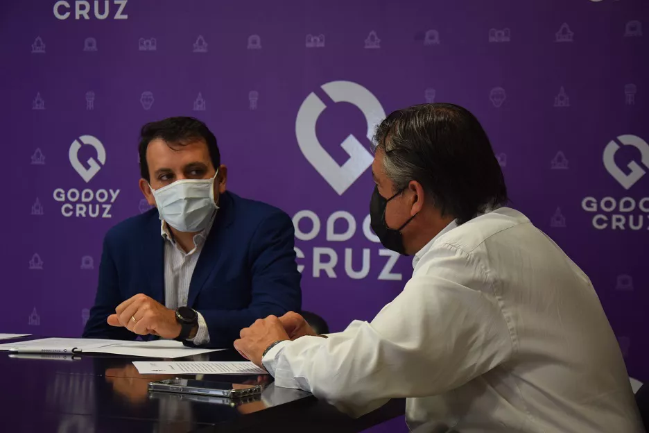 tadeo garcia zalazar victor ibañez firma de convenio jardin isla del campo papa