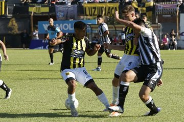 Gimnasia y Esgrima, Almirante Brown, Primera Nacional