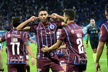 Godoy Cruz, Vélez Sarsfield, Liniers