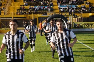 Primera Nacional, Gimnasia y Esgrima