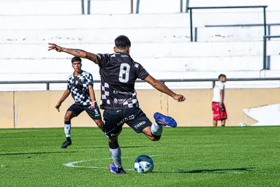Liga Mendocina, Gimnasia y Esgrima, versus Argentino