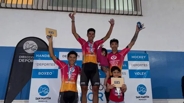 Ciclismo, Vuelta del Este, podio 2da etapa