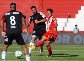 Nacional, Maiipú, Riestra, la final