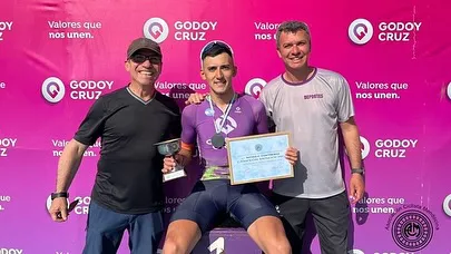 Ciclismo, Matias Contreras, Campeón pista y Criterium