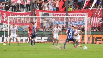 Godoy Cruz, Barracas Central, cancha de Arsenal de Sarandi