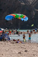 Paracaidismo, Marzo San Juan