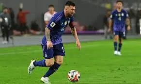 Seleccion Nacional, Messi dos goles