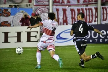 Gimnasia y Esgrima, Deportivo Morón, Primera Nacional