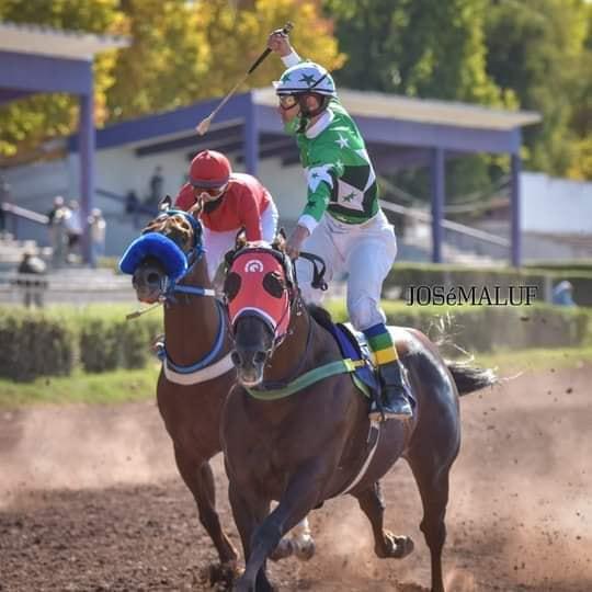 Turf, 25 de Mayo Copa Oscar Chino Zavala