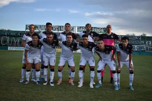 Primera Nacional, Gimnasia y Esgrima de Mendoza