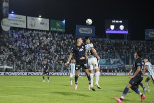 Independiente Rivadavia, Atlético Tucumán, Primera División