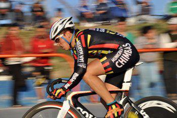 Ciclismo, Nicolás Naranjo ganó la triple fórmula