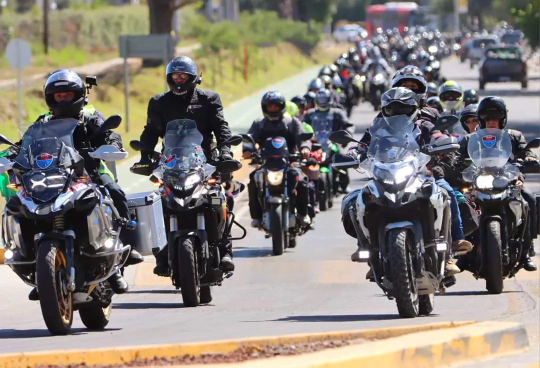Motos, caravana encuentro
