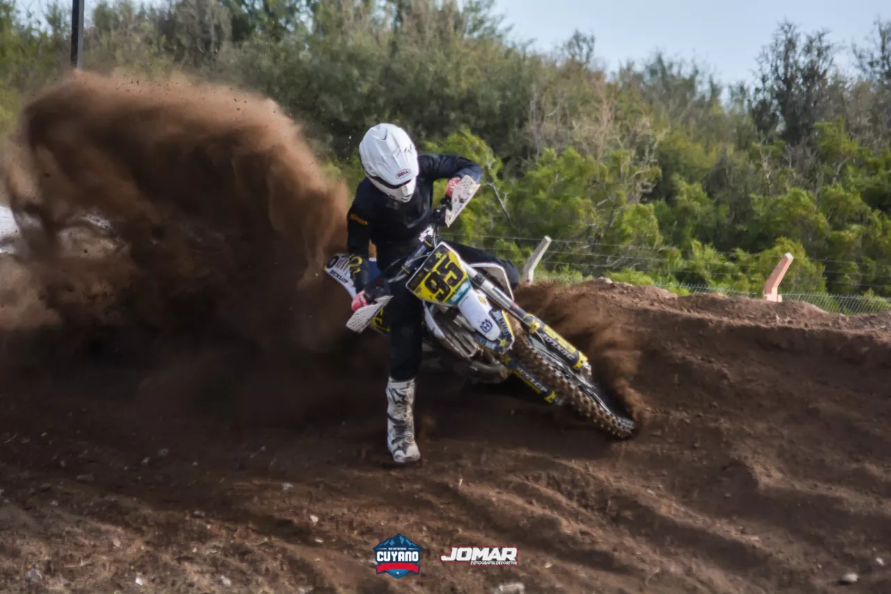 Motocross, MX Cuyano, Poli y Pascual ganadores