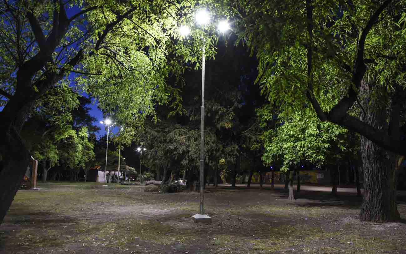 Luminarias LED Parque del Acceso Este (3)