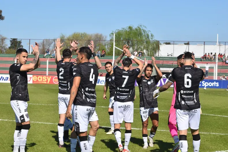 Gimnasia y Esgrima, Carlos Casares