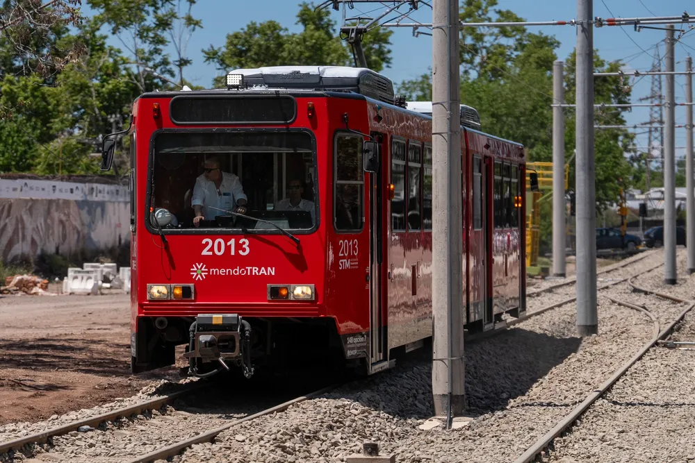 Metrotranvia-2