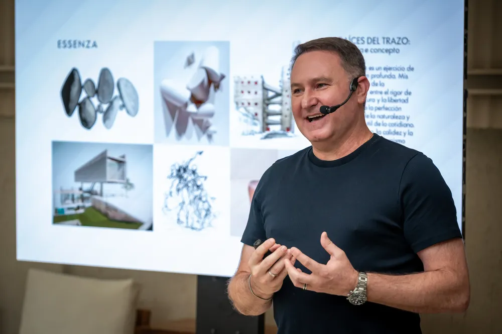 Paulo Sartori se mostró muy entusiasmado durante su conferencia en Nuestra Tierra Interiores