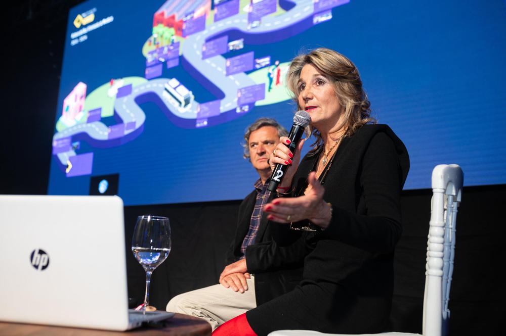 Claudia Yanzón Claudia Yanzón