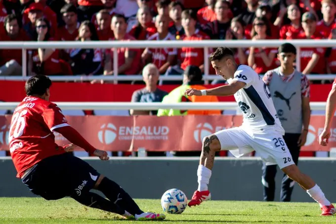 Independiente Rivadavia, Independiente de Avellaneda