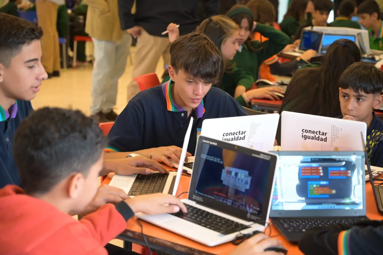 WhatsApp-Image-2025-04-04-at-18.24.28-1