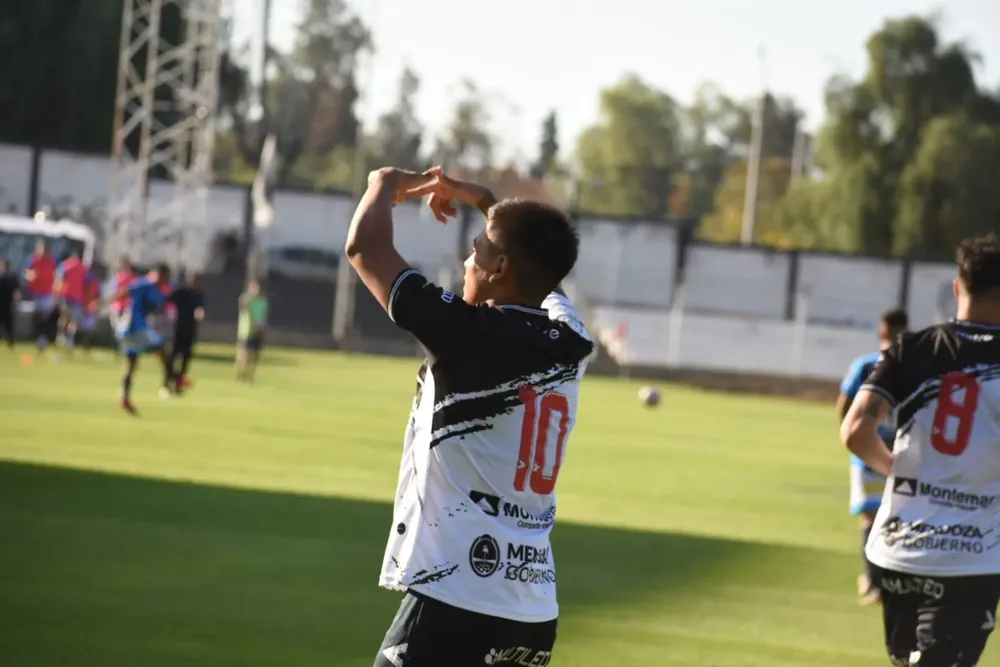 Ascenso, Gimnasia 2- San Telmo 1